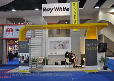 Booth Ray White Indonesia @ Tunjungan Plaza Surabaya Info 08165441454
