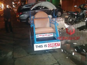 Branding Becak Untuk Dubes Inggris di Kampus Unair Surabaya info 08165441454 4