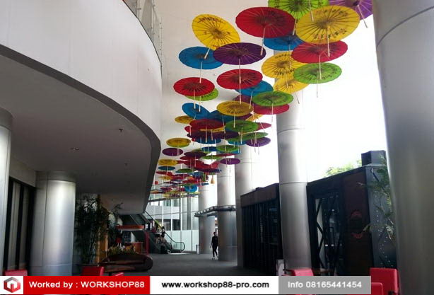Cantiknya Bandung Untuk KAA Dengan Dekorasi Payung Warna Warni di Jalan Otista